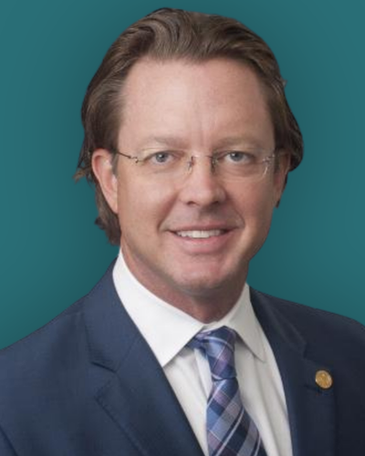 Headshot of Kirk L. Kinard, D.O.